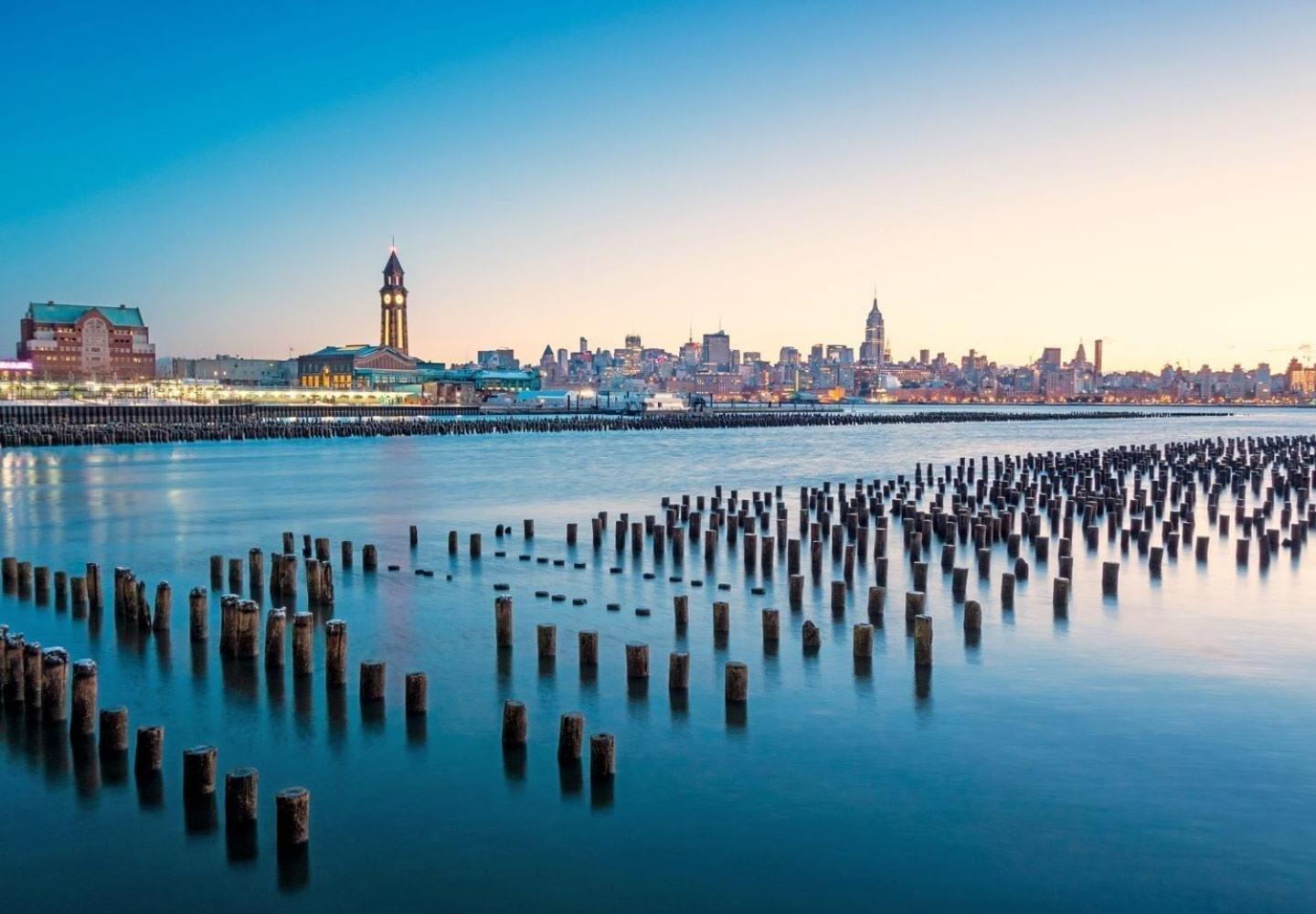 Chic Penthouse 15 Minutes From Nyc - Bus Stop At Doorstep Hoboken Exterior photo