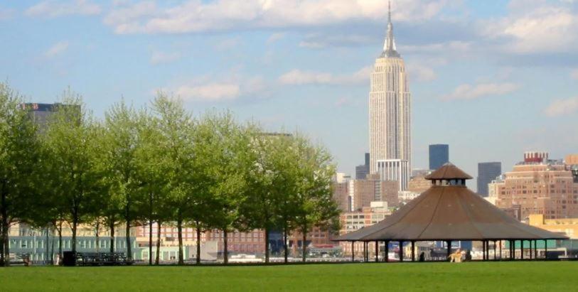 Chic Penthouse 15 Minutes From Nyc - Bus Stop At Doorstep Hoboken Exterior photo
