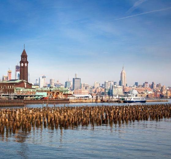 Chic Penthouse 15 Minutes From Nyc - Bus Stop At Doorstep Hoboken Exterior photo